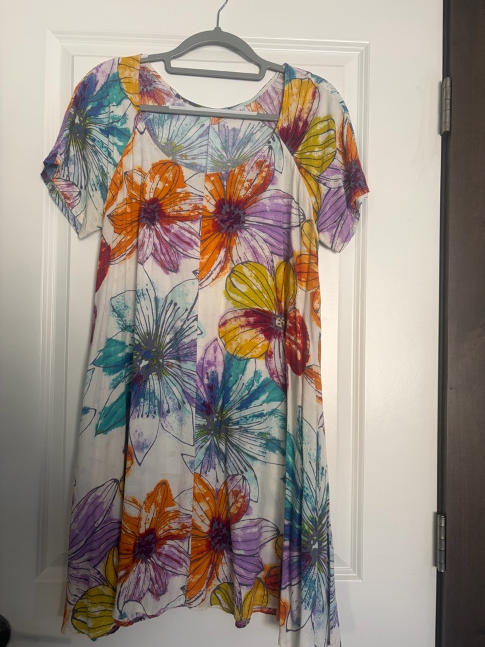 Jams World Floral Print Top in Light Blue, Purple, Orange,Green 100% rayon Large